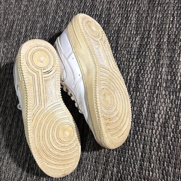 Nike air forces - Picture 4 of 6